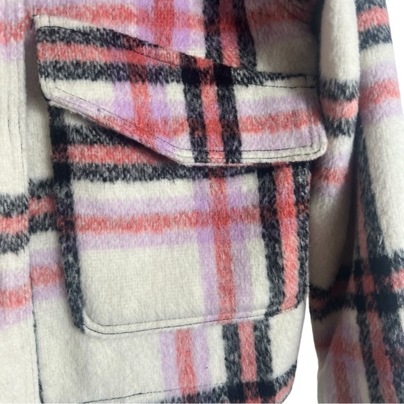 BAGATELLE Brushed Crop Boxy Shacket in Pink/Cream Plaid Size Medium - GORGEOUS! - Picture 5 of 7